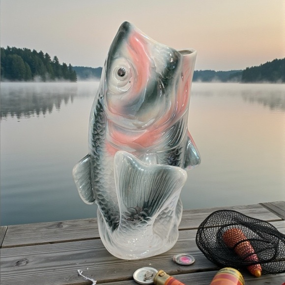 Vintage Large Mouth Bass Vase Iridescent - Picture 17 of 17